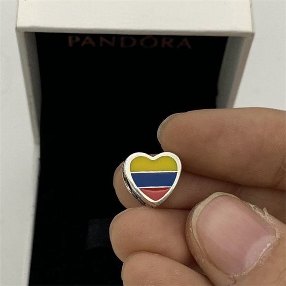 ✨🔥Pandora Colombia American Flag Exclusive Heart Charm - Picture 4 of 8